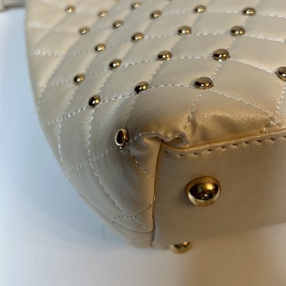 LAURA ASHLEY CREAM  WITH GOLD STUDS CLUTCH BAG - Picture 10 of 14